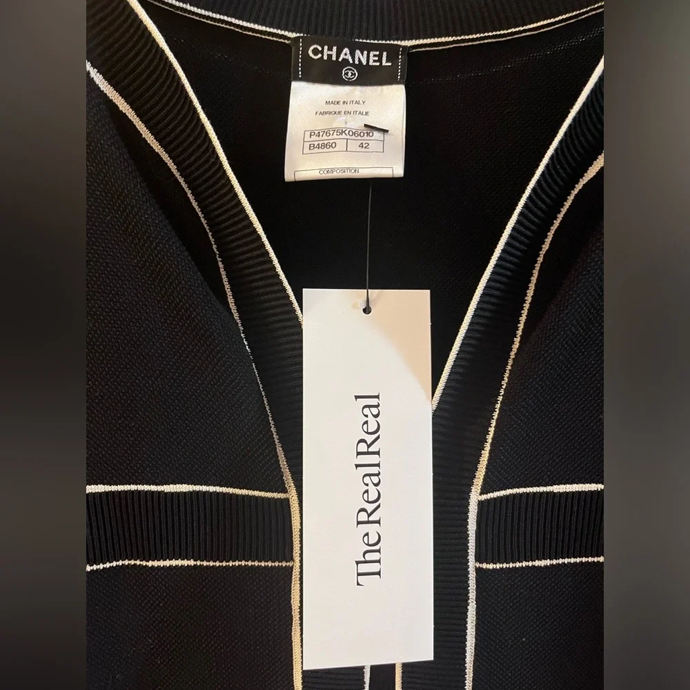 Chanel Knee Length Black Shift Dress. Size 10 - Picture 7 of 9